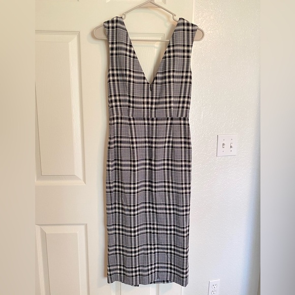 Veronica Beard - Picture 2 of 4